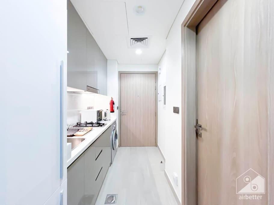 Meydan Bliss Luxurious With Private Balcony Apartment