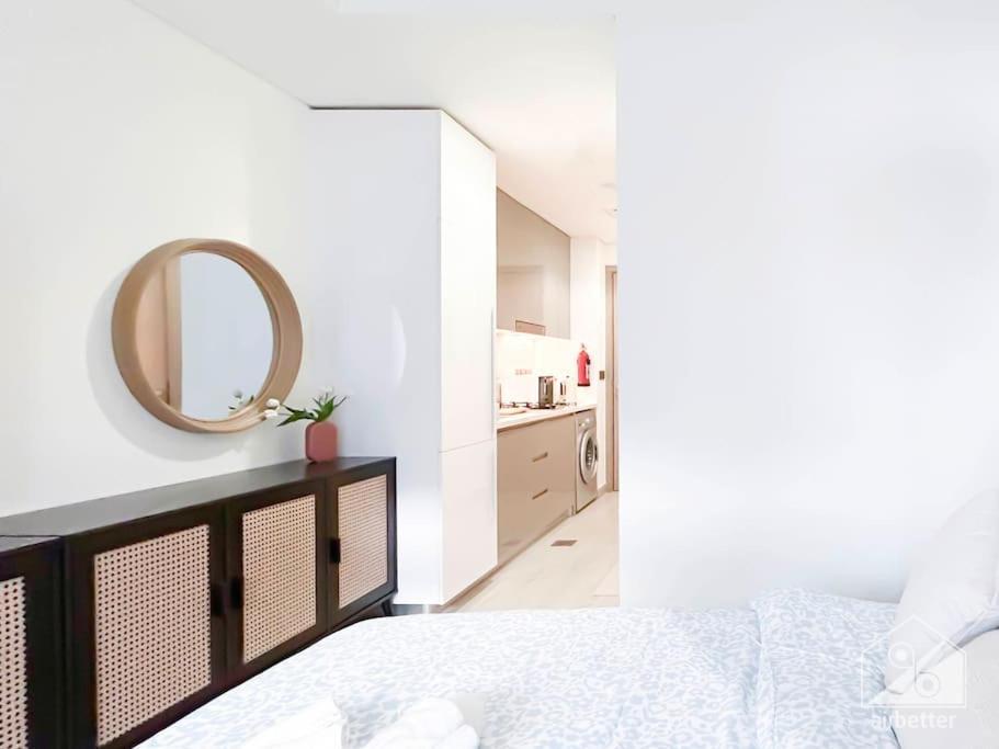 Meydan Bliss Luxurious With Private Balcony Apartment