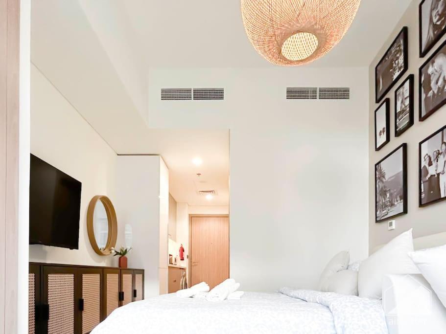 Meydan Bliss Luxurious With Private Balcony Apartment *